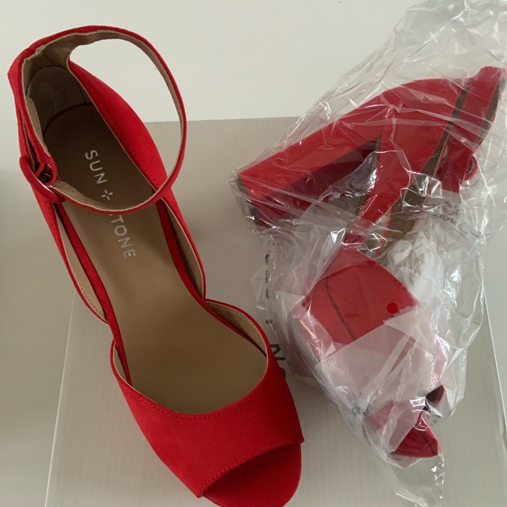 Sun & Stone Suede Peep Toe Ankle Strap pumps